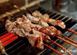 娱乐吃瓜酱有人在吃烧烤,娱乐吃瓜酱现场直播吃烧烤瞬间